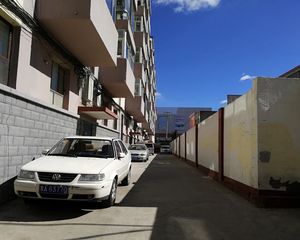 润宇商圈 交通便利 配套齐全 视野开阔