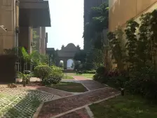 楼栋位置好、三梯四户,房子安静,高层无遮挡,满五