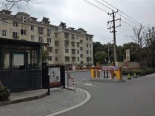 此房位于小区中间位置,视野好,楼层好,值得购买