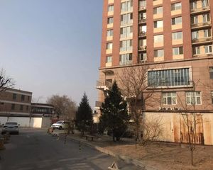 此房满五唯一,无抵押无户口,朝阳区,看房方便。