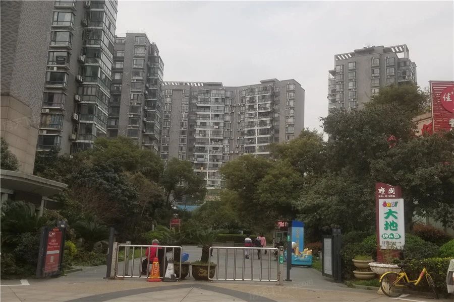 小区相关图