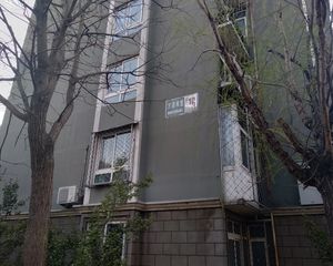 万源南里全明格局两居商品房近地铁8号线采光好