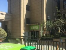 地铁口洋房,大阁楼,很实用实得比产证大,可实地看