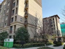 房子装修te别好,一眼看中的那种,得房率fei常高