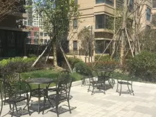 洋房带产权车位直接入库,高品质小区中间位置 视野好