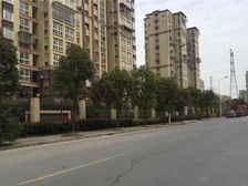 港闸区地铁口幸福锦园精装修两室带车库诚心出售