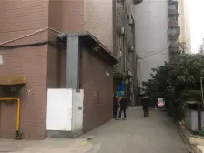 南坪万达商圈 珊胡旁边大三房 带露台 配套成熟