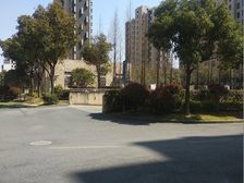 中间楼层,现场实勘电梯房新上房源