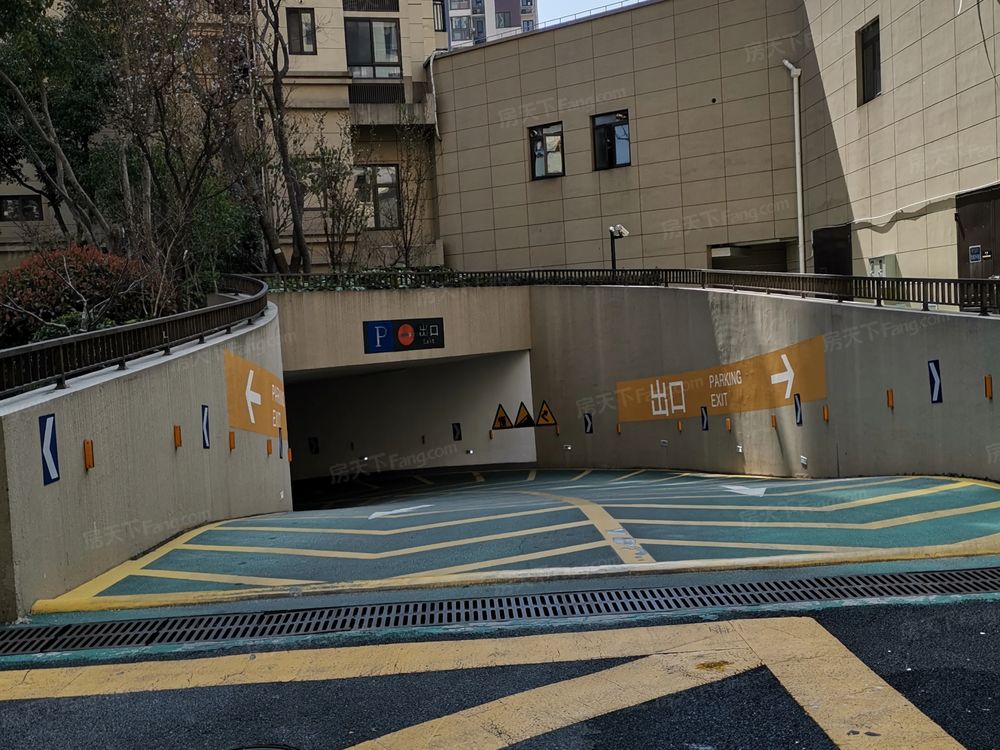 小区相关图