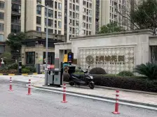 拙政园北 万达南 中锐姑苏尚城 精装4室 满2年 有车位