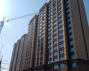 新华大街 铁骑华府 国标两居室 南北通透 采光视野好