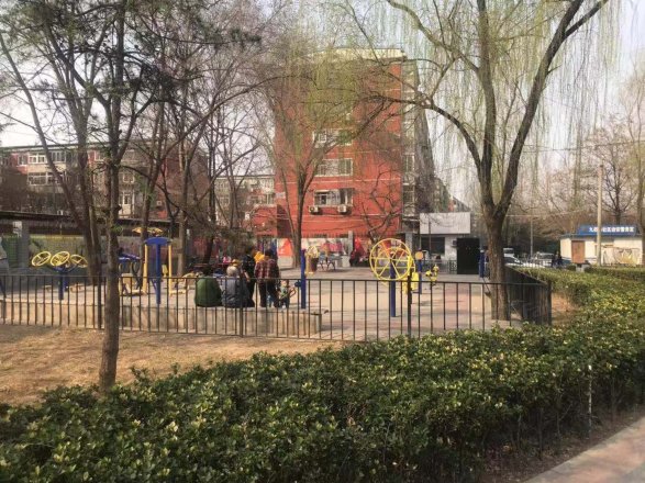 万地名苑实景图