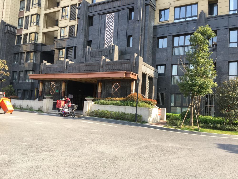 小区相关图
