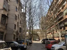 河医片 双气 地铁口 多层4楼 采光好 诚心出售