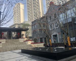 德商御府天骄学府6室4厅南北