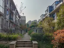 罗马象湖壹号别墅区 南北通透,采光好 视野好,诚心出售