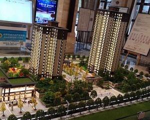 天湖湾 4室2厅 南