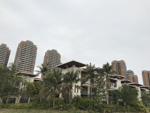 华融琴海湾别墅实景图