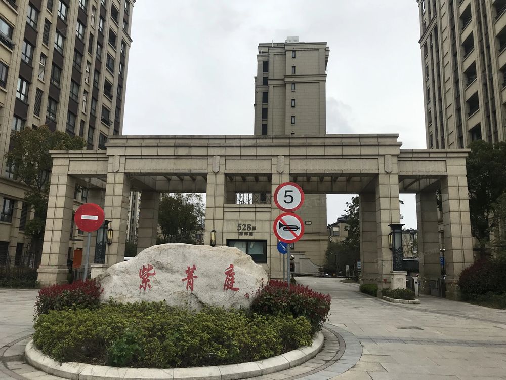 小区相关图