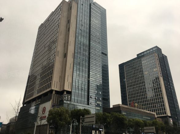 绿地中心公寓实景图