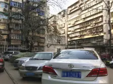 急售 看中房子价格都不是问题 双气大院 通风小两室