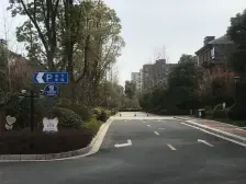 品质小区 北进门南花园 小区中间位置 业主诚意售