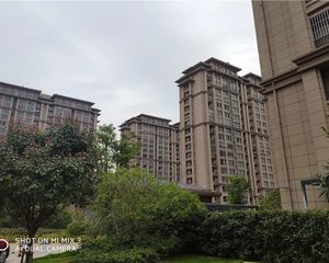 此房精装双阳台通透格局环境好位置好出行方