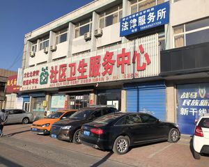 购物比较方便,小区配套设施比较完善。