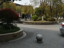 纯人车分流小区、花园洋房,带花园,带车位带一层地下