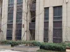 产权清晰,品质小区 可随时过户,精装小三居