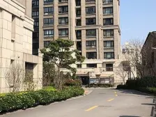 南大品质小区、地铁近, 居住舒适,适合小夫妻。