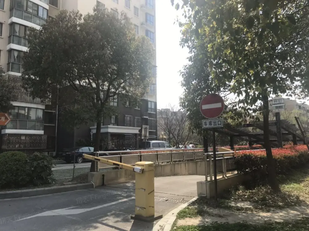 小区相关图