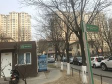 满五年唯一,正规三居室,户型方正,诚心出售