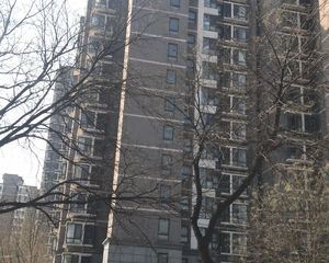09年的两室两厅双卫格局,朝南采光好,近三环刘家窑地铁口