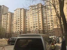 商品房正规2居室,满五年唯一,精装修中高层