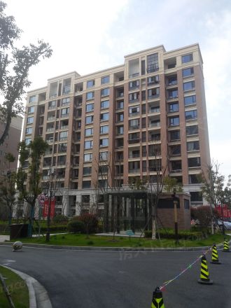 港城滴水湖馨苑城萃