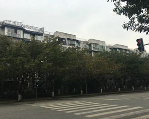 荆竹小区6号院2室1厅东南