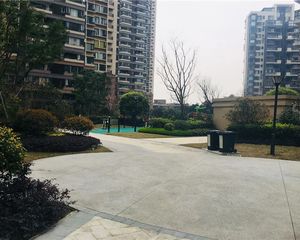 保利创智锦城2室1厅南北