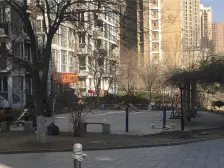 北入室花园三室 中间楼层 采光好视野佳