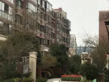 10号线地铁300米2016年次新洋房人车分流有车位 满五年