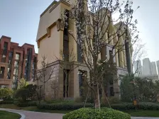 地铁口 带院带双层地下室 带下沉式花园 诚心卖