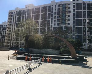 此房近地铁,采光好,户型好,配套齐全