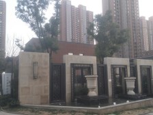 地铁口 70年产权住宅 双气地暖 精装一居室