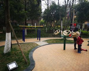 金辉悦府3室2厅东南