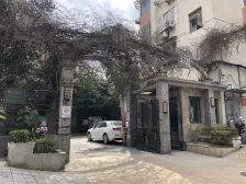 配套完善,交通便利,近商圈,视野好