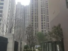 回中旁 华钻人车分流 好楼层 满五年 着急出售有钥匙