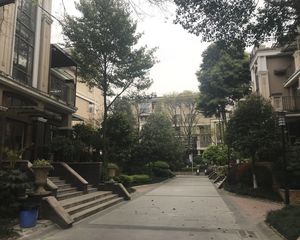 泰基花溪谷3室1厅东东南