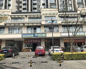 龙湖金楠天街2室1厅东北