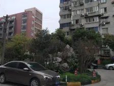 停车方便,诚意出售,19号线地铁口在建,精装修