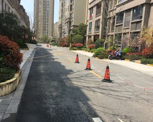 精装修品牌家具家电新风系统,看房方便,保养好